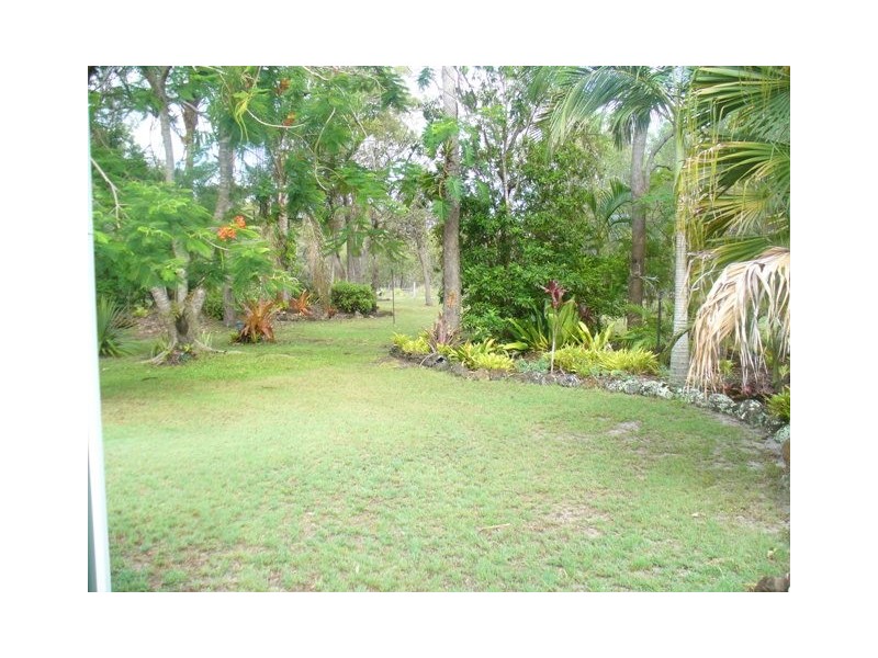 33 Cockatoo Crescent, Gooburrum QLD 4670