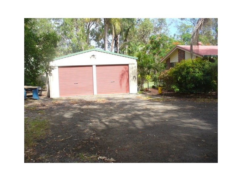 33 Cockatoo Crescent, Gooburrum QLD 4670