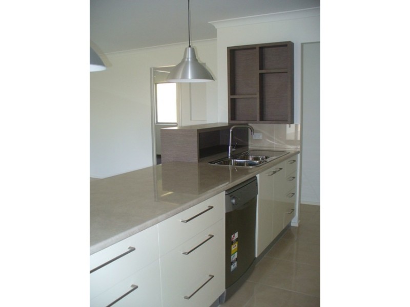 12 Liddell Street, Kepnock QLD 4670