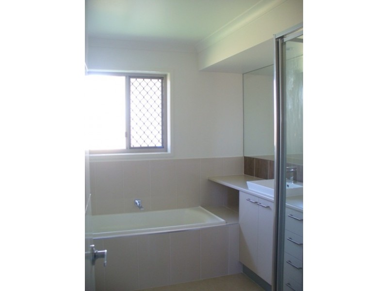 12 Liddell Street, Kepnock QLD 4670