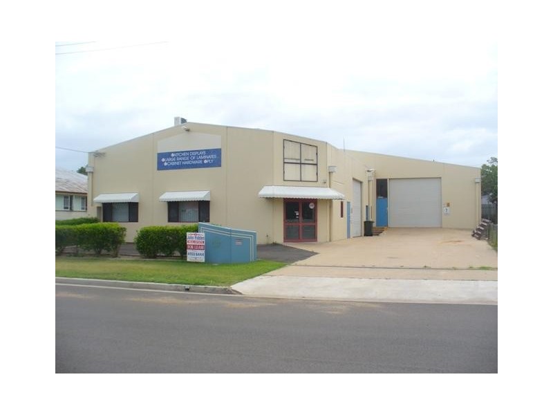 8 Campbell Street, Bundaberg East QLD 4670