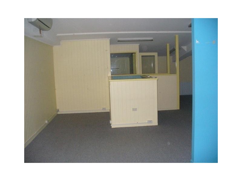 8 Campbell Street, Bundaberg East QLD 4670