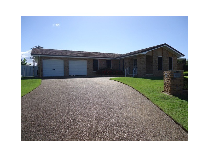 3 St Lucia Crescent, Avoca QLD 4670