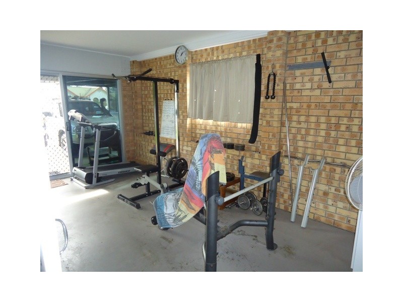 12 Jensen Street, Avenell Heights QLD 4670