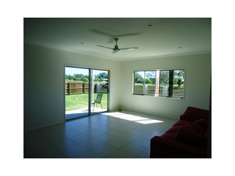 79 Shelley Street, Burnett Heads QLD 4670