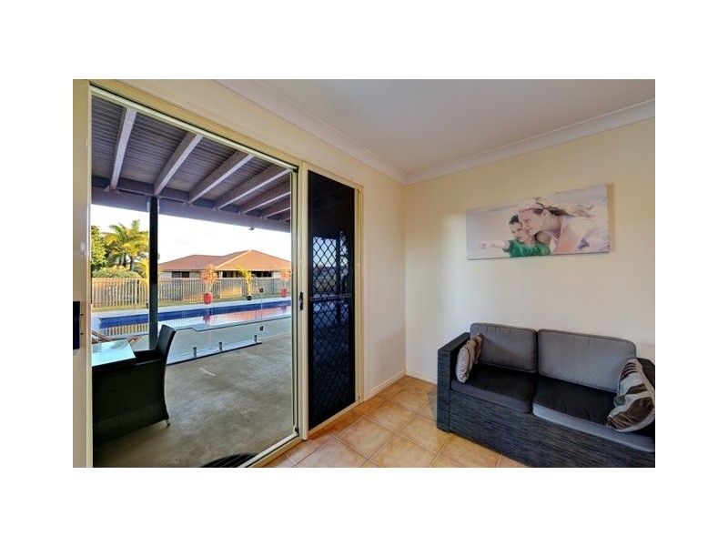 10 Spyglass Hill Court, Coral Cove QLD 4670