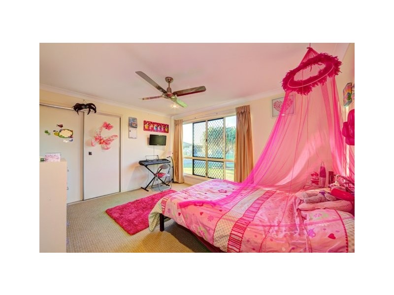 10 Spyglass Hill Court, Coral Cove QLD 4670