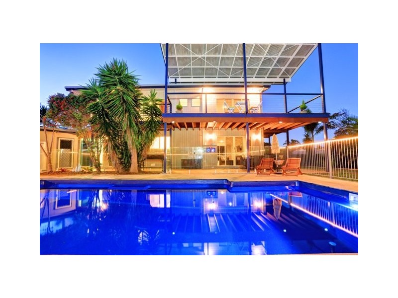 10 Spyglass Hill Court, Coral Cove QLD 4670