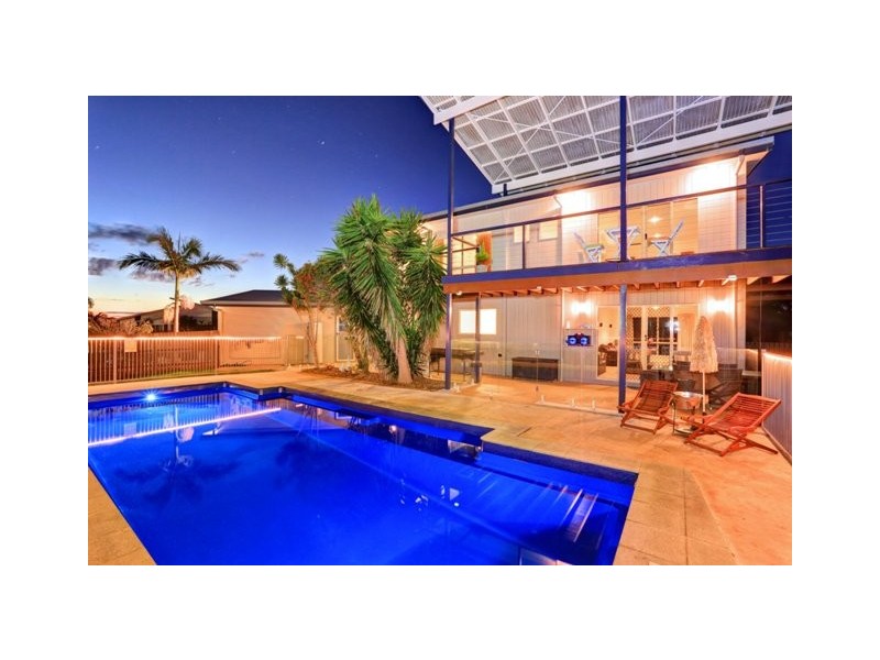 10 Spyglass Hill Court, Coral Cove QLD 4670