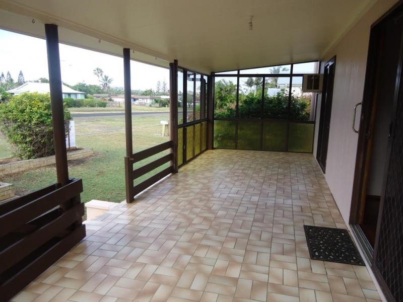 14 Bathurst Street, Elliott Heads QLD 4670