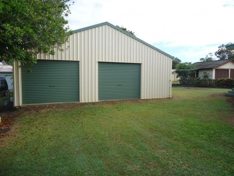 14 Bathurst Street, Elliott Heads QLD 4670