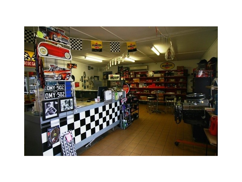 117 Bargara Road, Bundaberg East QLD 4670