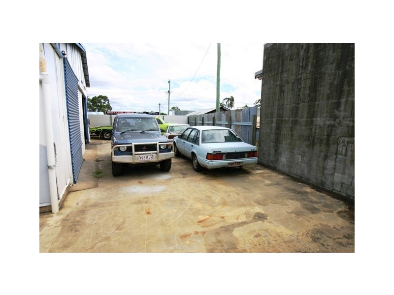 117 Bargara Road, Bundaberg East QLD 4670