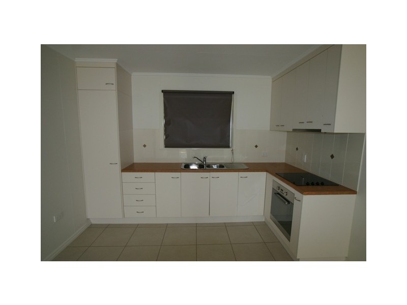 1/4 High St, Walkervale QLD 4670