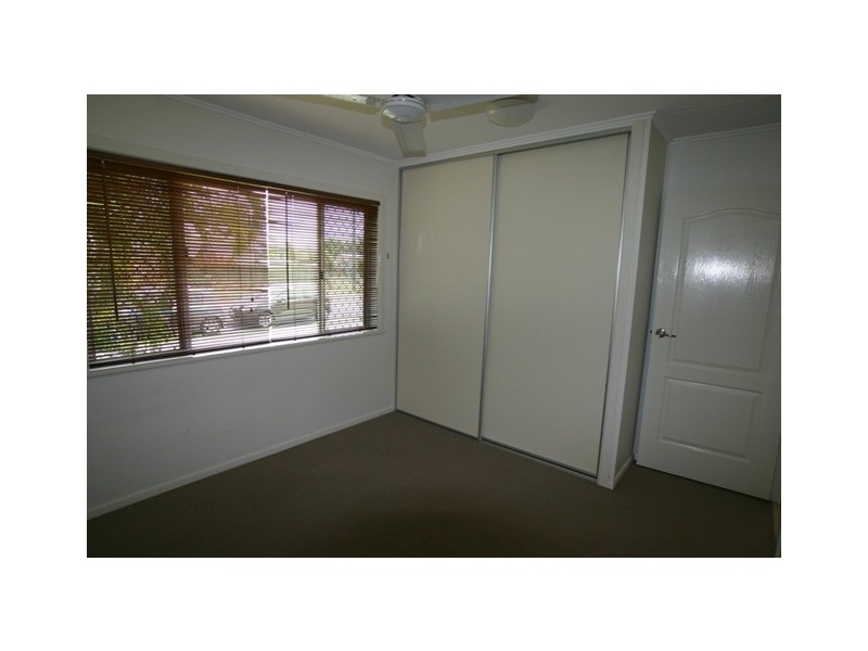 1/4 High St, Walkervale QLD 4670