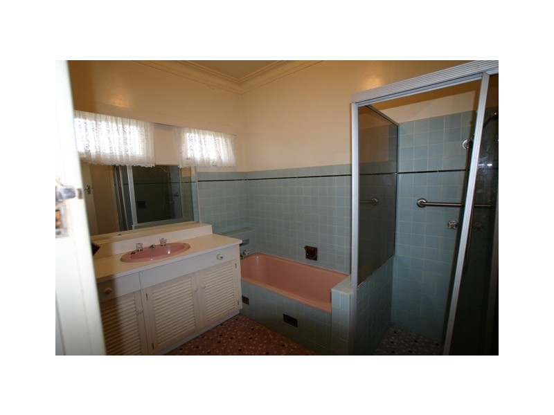 121 Walker St, Bundaberg West QLD 4670