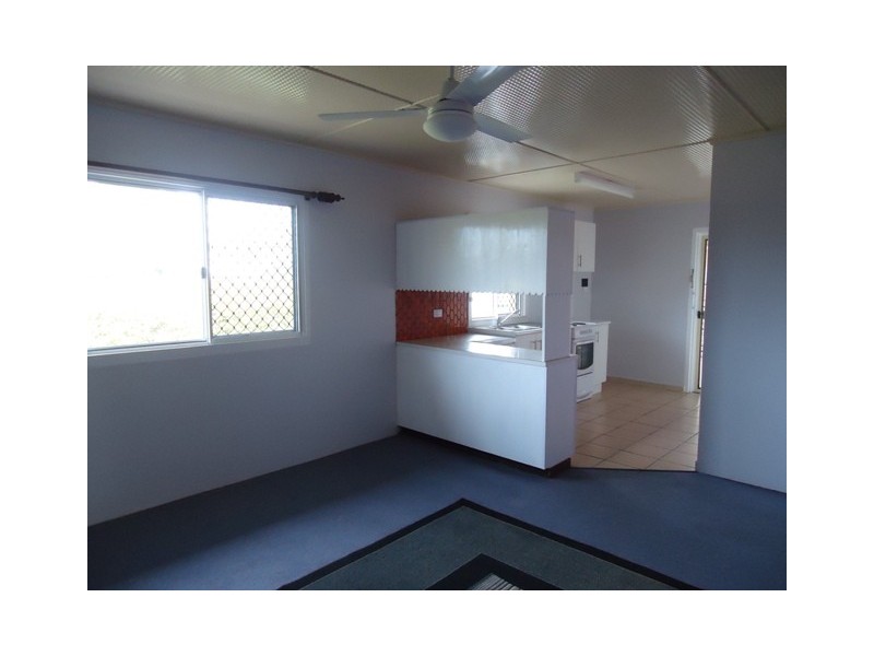 2/43 Maryborough St, Walkervale QLD 4670