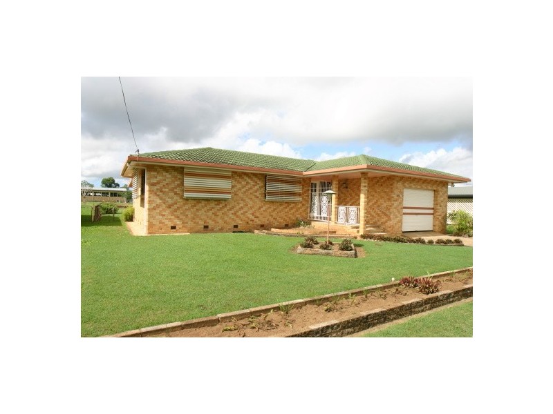12 Walters St, Bundaberg North QLD 4670