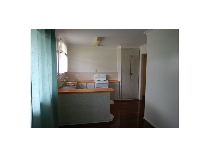 12 Walters St, Bundaberg North QLD 4670