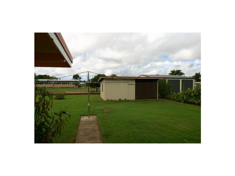 12 Walters St, Bundaberg North QLD 4670