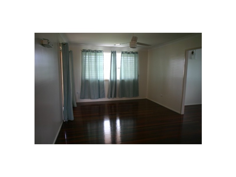 12 Walters St, Bundaberg North QLD 4670