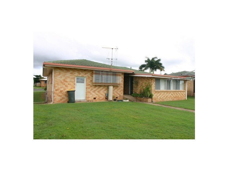 12 Walters St, Bundaberg North QLD 4670