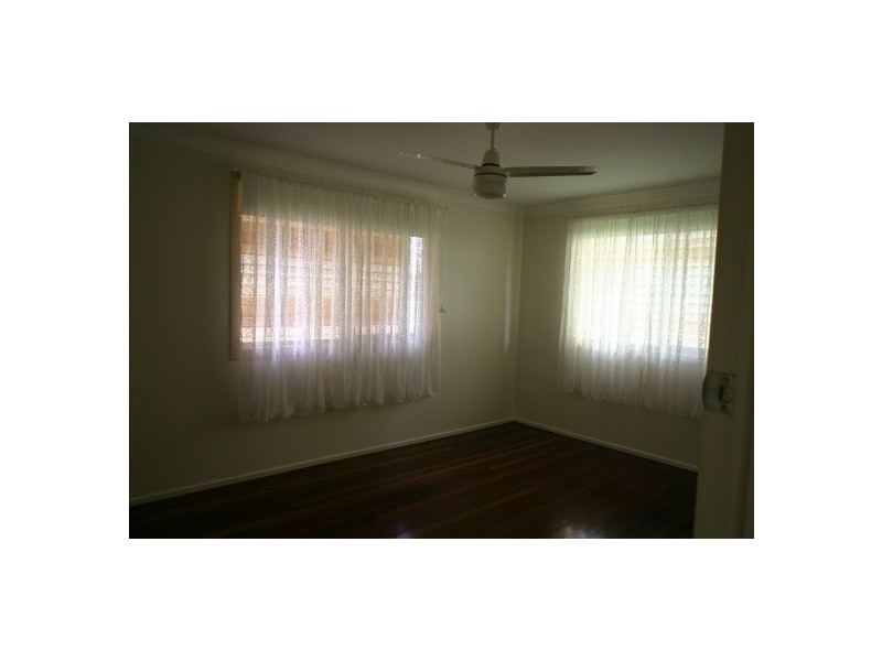 12 Walters St, Bundaberg North QLD 4670