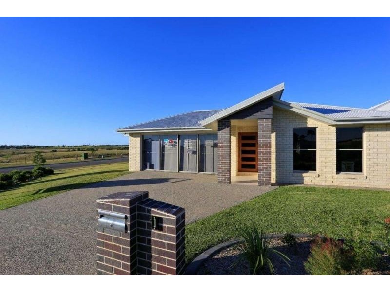 1 Beech Links Drive, Ashfield QLD 4670