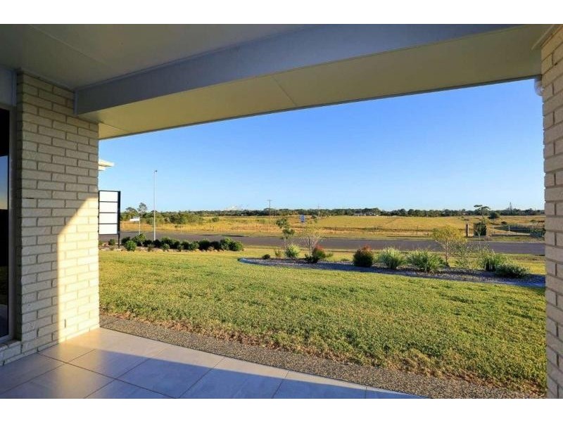 1 Beech Links Drive, Ashfield QLD 4670