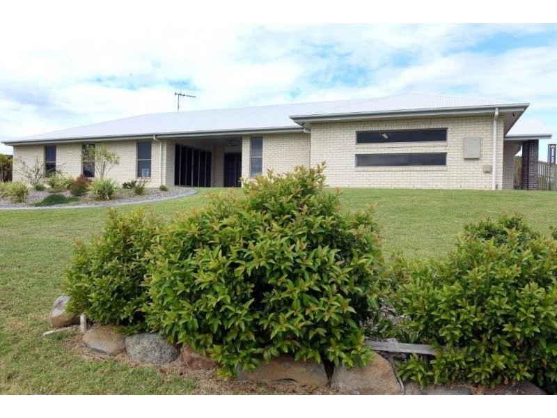 1 Beech Links Drive, Ashfield QLD 4670