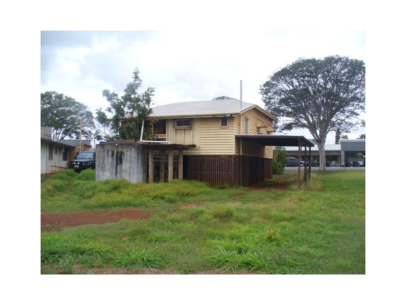 87 Churchill Street, Childers QLD 4660