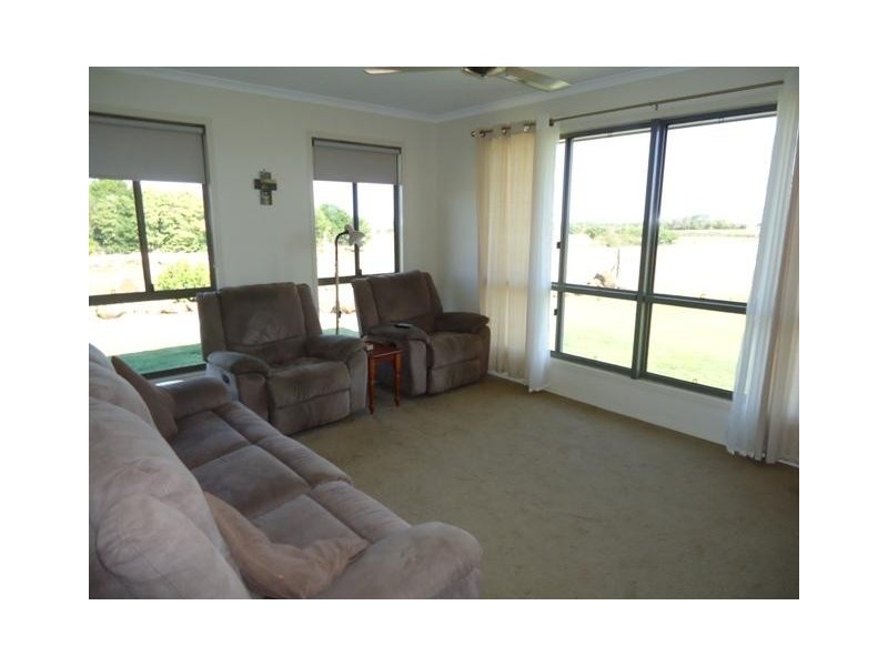 22 Heidkes Road, Windermere QLD 4670