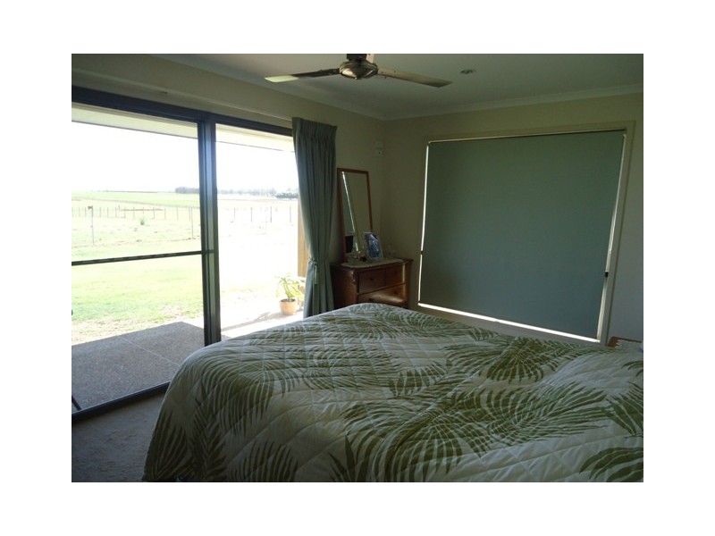 22 Heidkes Road, Windermere QLD 4670