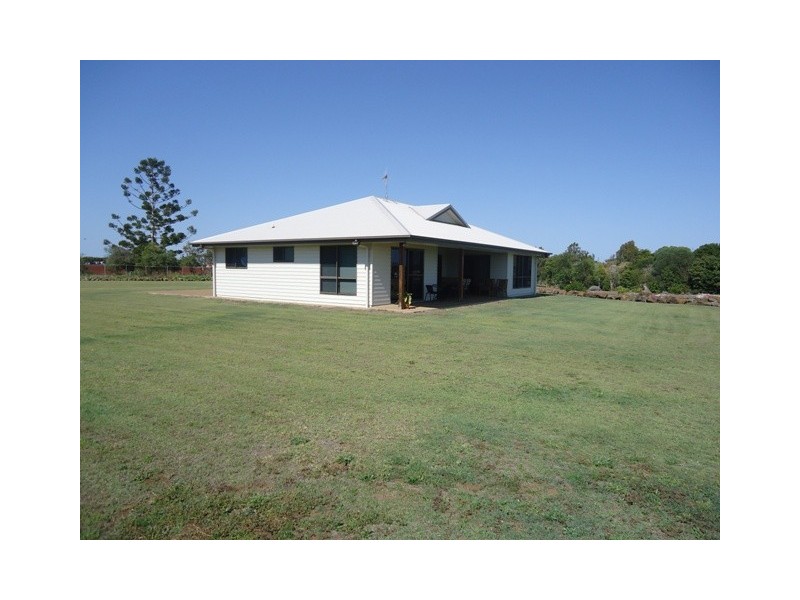 22 Heidkes Road, Windermere QLD 4670