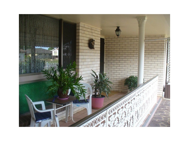 4 Deegan Court, Avenell Heights QLD 4670