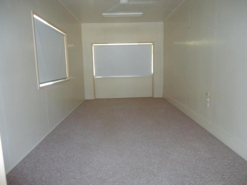 6 Rattray St, Avenell Heights QLD 4670