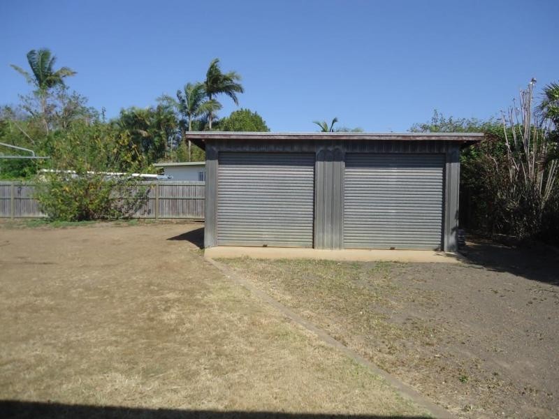 6 Rattray St, Avenell Heights QLD 4670