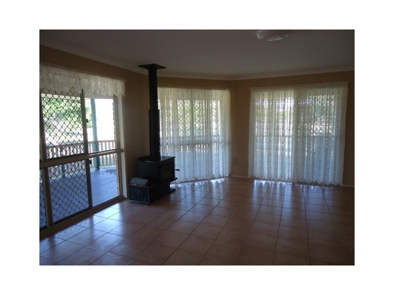 10 Slalom Crescent, Branyan QLD 4670