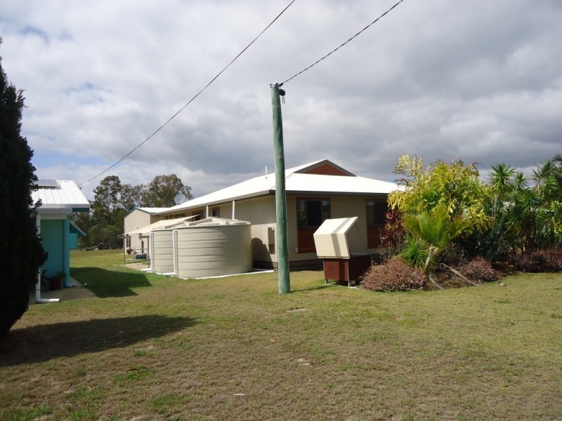 4 Pangola Street, Winfield QLD 4670