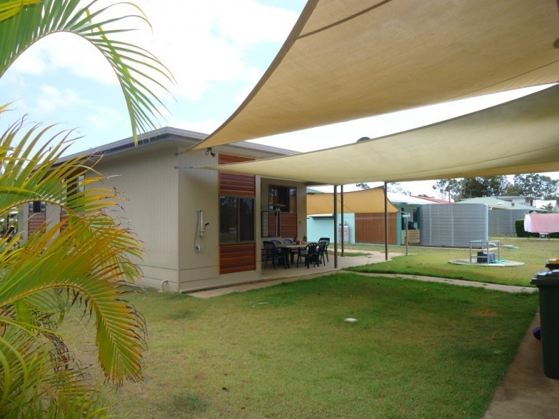 4 Pangola Street, Winfield QLD 4670