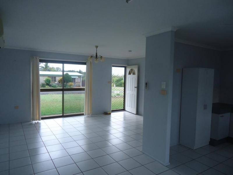2 Laurel Street, Gooburrum QLD 4670