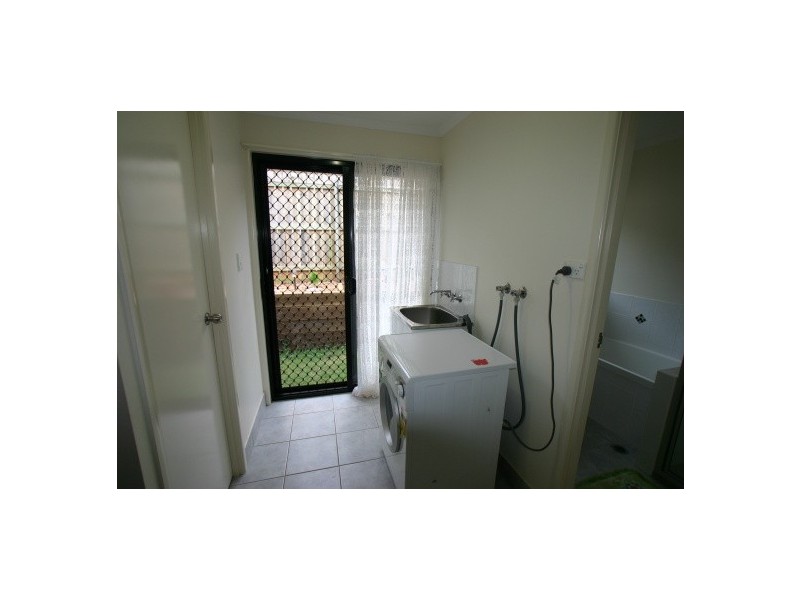 2/16 Cauchi Court, Avoca QLD 4670