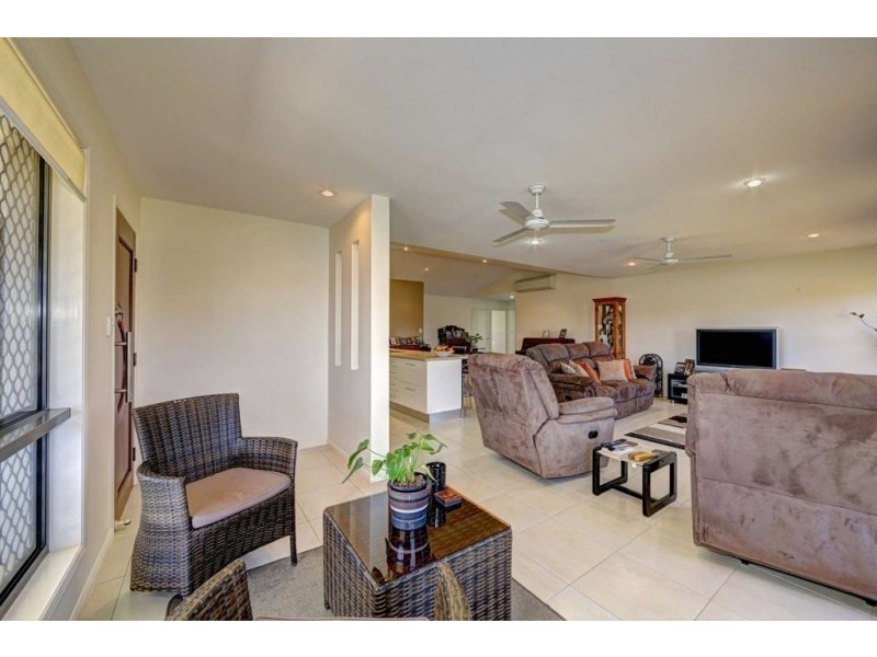 1 Banner Street, Branyan QLD 4670