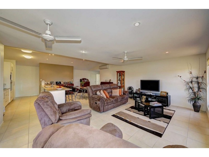 1 Banner Street, Branyan QLD 4670