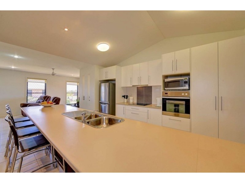 1 Banner Street, Branyan QLD 4670