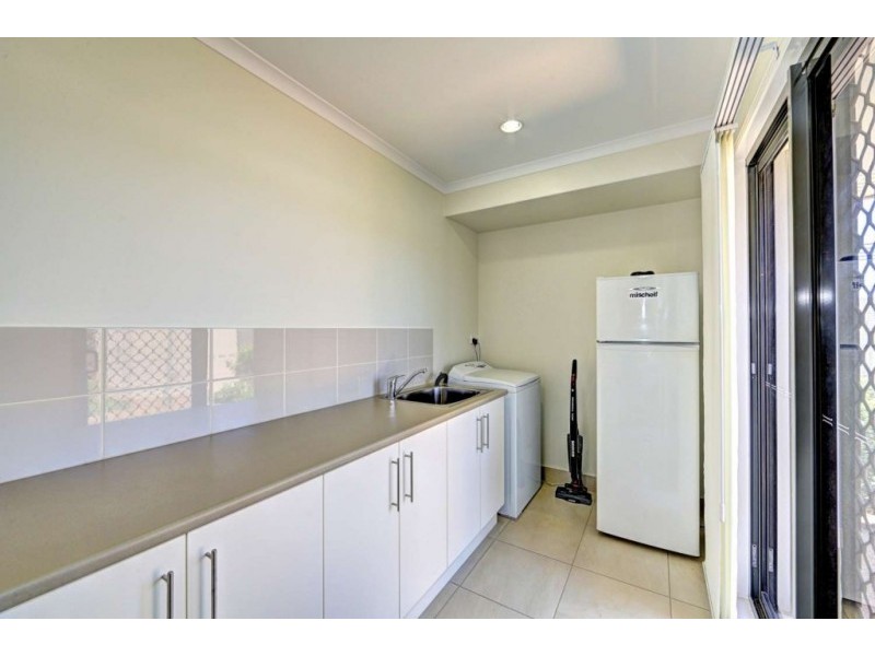 1 Banner Street, Branyan QLD 4670
