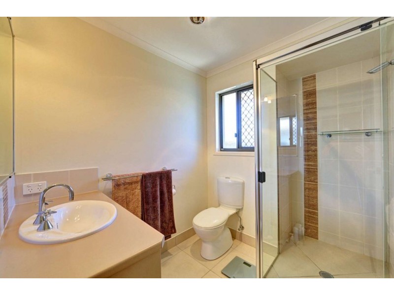 1 Banner Street, Branyan QLD 4670