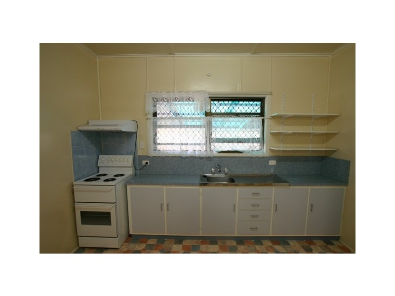 5 Buzza Street, Walkervale QLD 4670