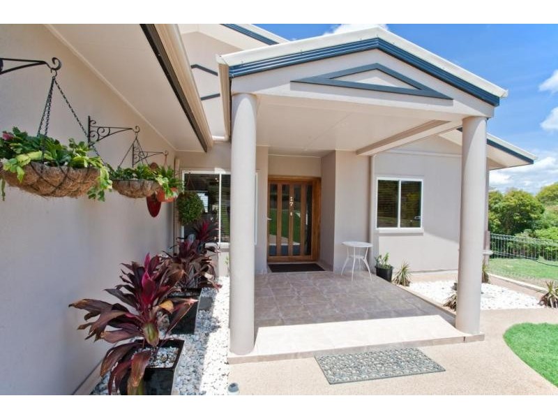 17 Finemore Crescent, Qunaba QLD 4670