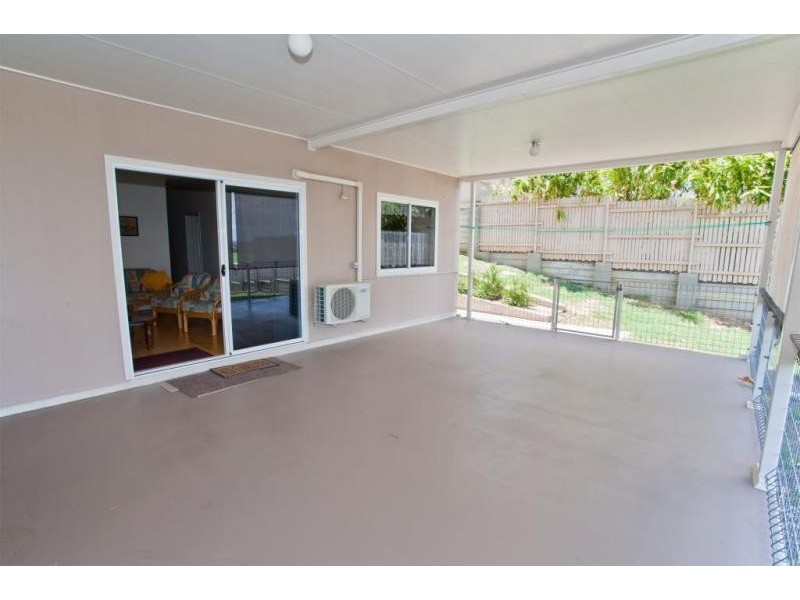17 Finemore Crescent, Qunaba QLD 4670